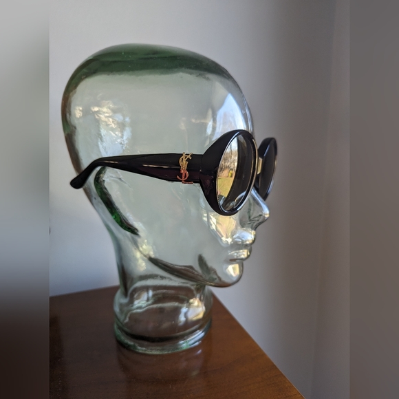 New Authentic Yves Saint Laurent women's sunglasses - Picture 5 of 16